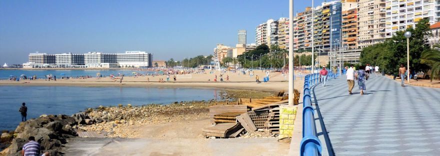 Playa del Postiguet Alicante Costa Blanca